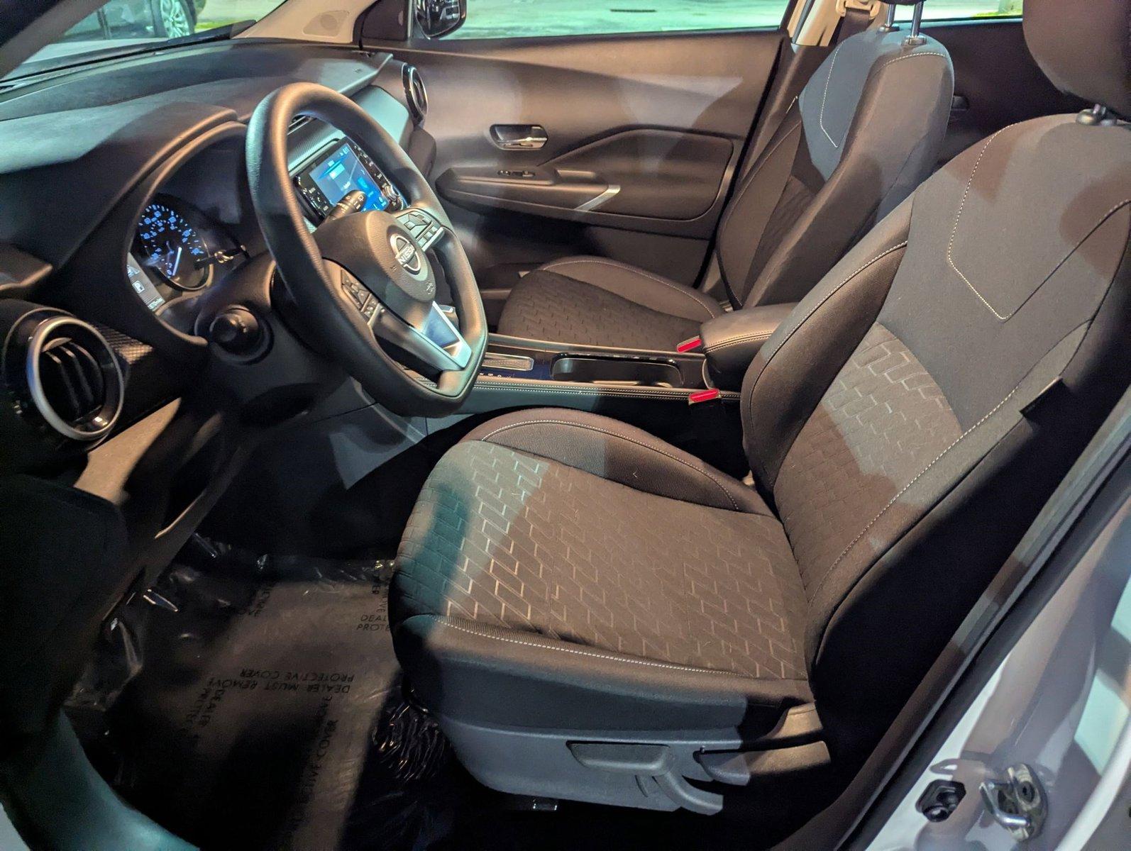2024 Nissan Kicks Vehicle Photo in Miami, FL 33135