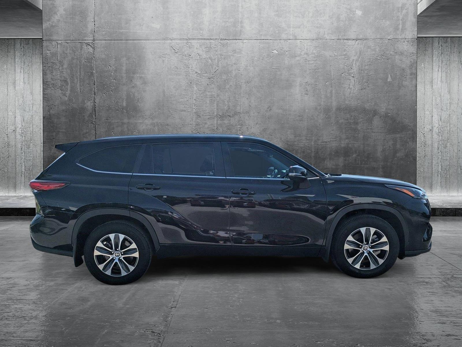 2023 Toyota Highlander Vehicle Photo in Winter Park, FL 32792