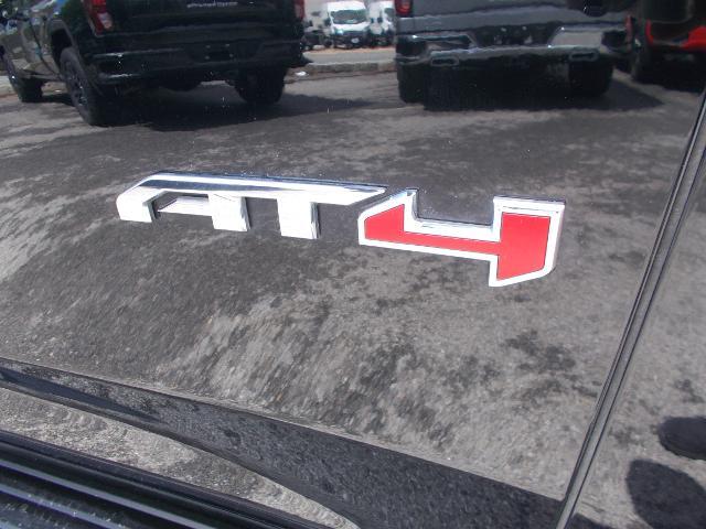 2024 GMC Yukon XL Vehicle Photo in LOWELL, MA 01852-4336