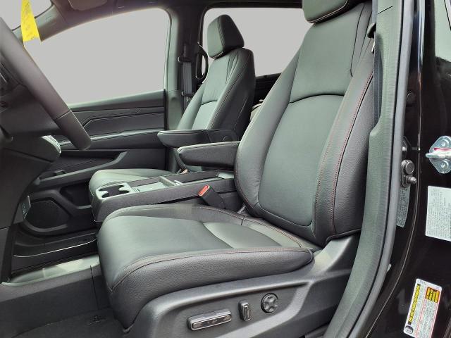 2025 Honda Odyssey Vehicle Photo in Oshkosh, WI 54904