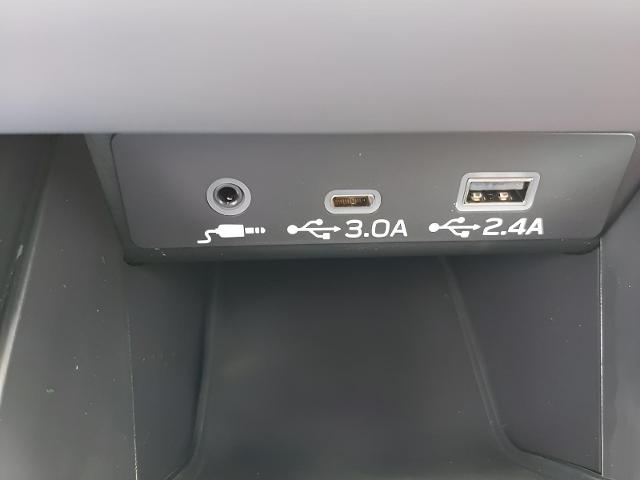 2025 Subaru Outback Vehicle Photo in Green Bay, WI 54304