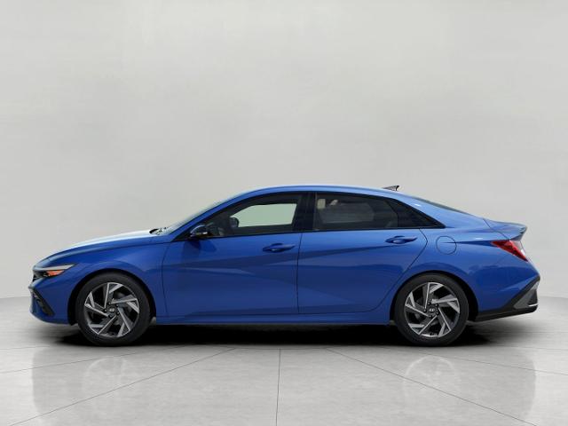 2025 Hyundai ELANTRA Vehicle Photo in Green Bay, WI 54304