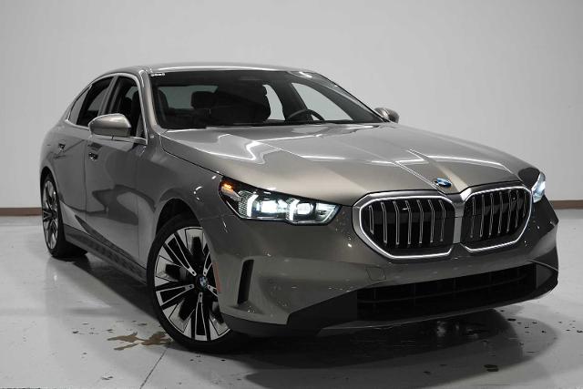 2024 BMW 530i xDrive Vehicle Photo in GRAPEVINE, TX 76051