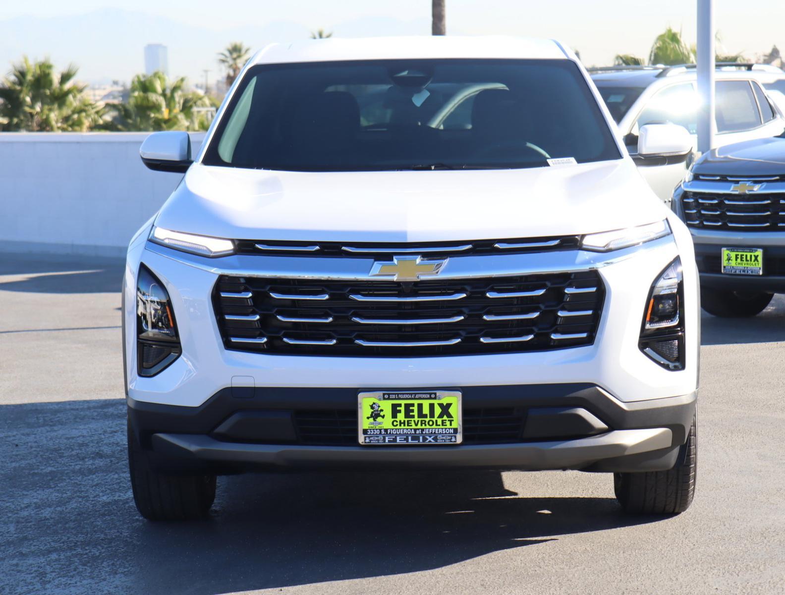 2025 Chevrolet Equinox Vehicle Photo in LOS ANGELES, CA 90007-3794