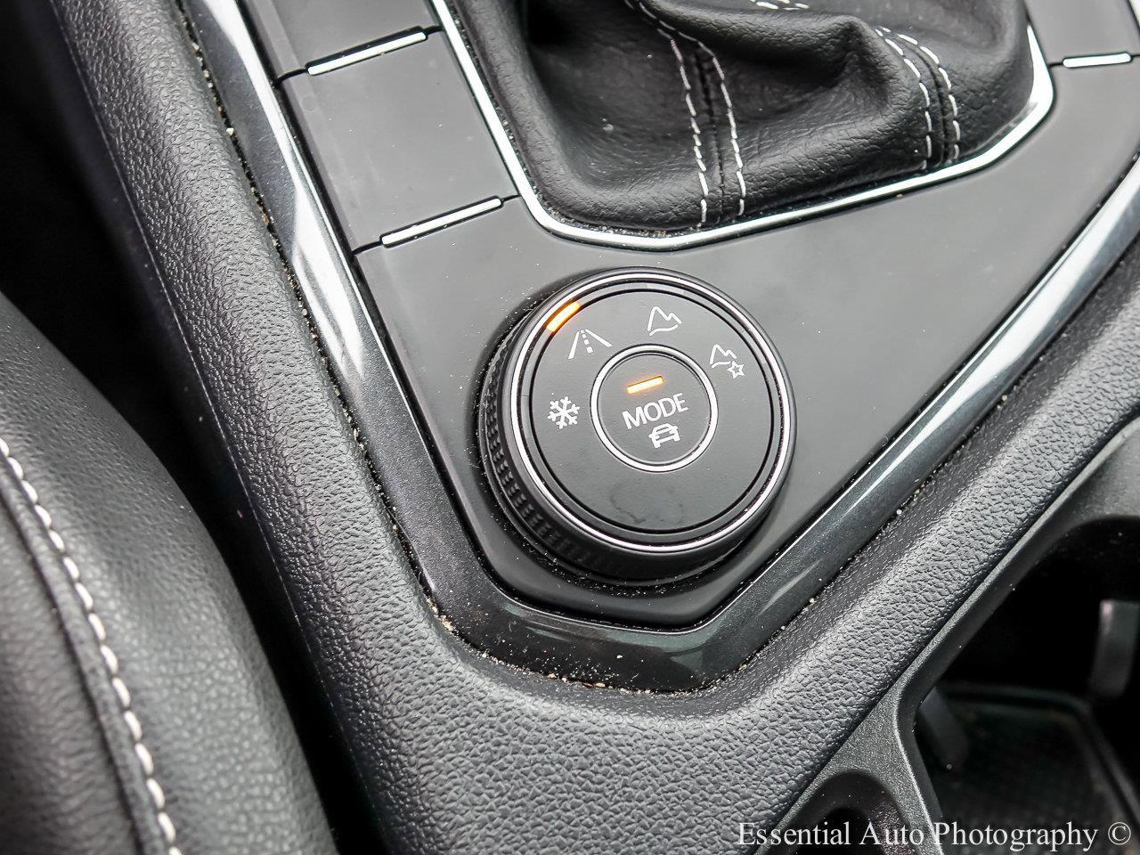 2022 Volkswagen Tiguan Vehicle Photo in Saint Charles, IL 60174