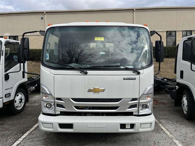 2025 Chevrolet Low Cab Forward 4500 Vehicle Photo in ALCOA, TN 37701-3235