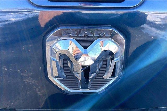 2019 Ram 1500 Vehicle Photo in INDEPENDENCE, MO 64055-1314