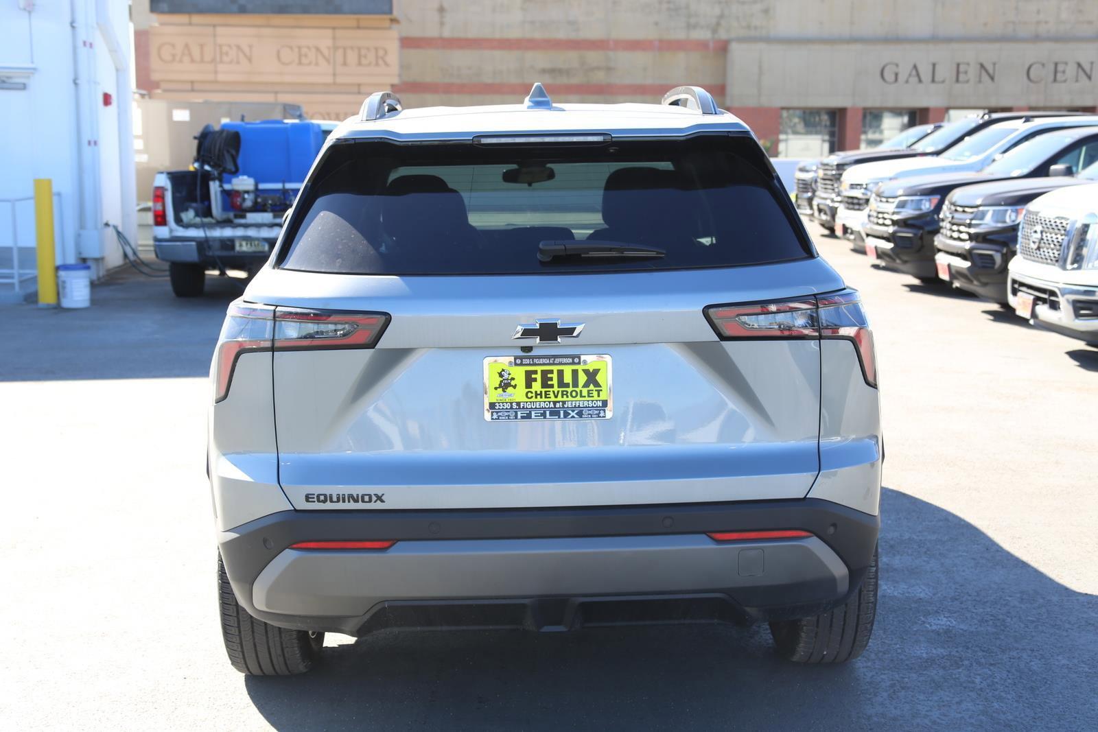 2025 Chevrolet Equinox Vehicle Photo in LOS ANGELES, CA 90007-3794