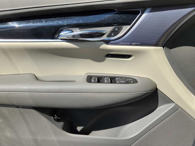 2025 Cadillac XT6 Vehicle Photo in HOUSTON, TX 77079
