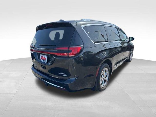 2021 Chrysler Pacifica Vehicle Photo in MEDINA, OH 44256-9631