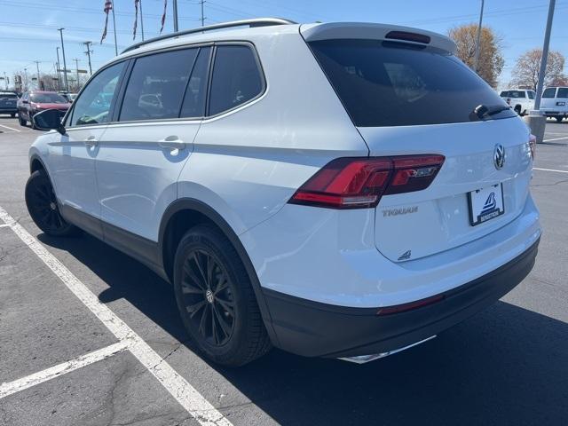 2018 Volkswagen Tiguan Vehicle Photo in GREEN BAY, WI 54304-5303