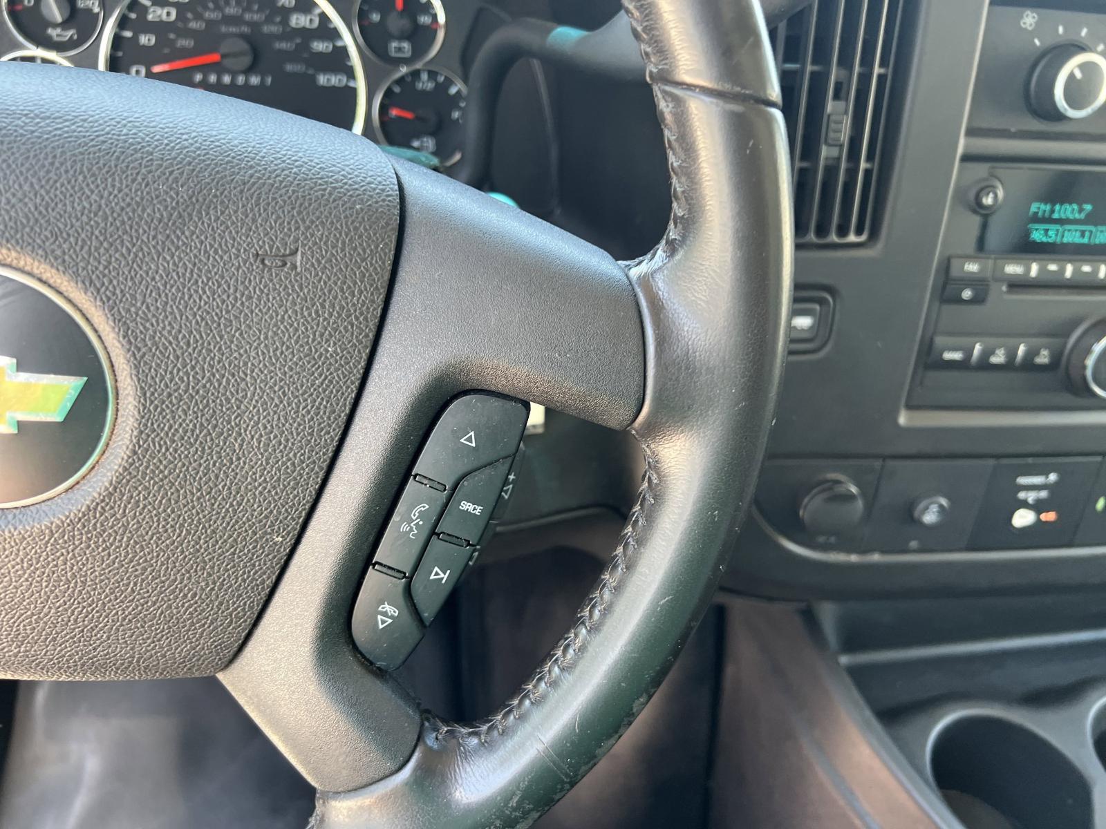 2021 Chevrolet Express Cutaway 3500 Vehicle Photo in GEORGETOWN, TX 78626-7508