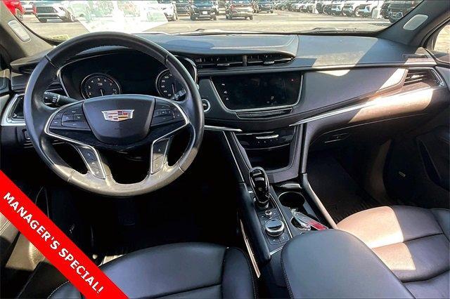 2021 Cadillac XT5 Vehicle Photo in TOPEKA, KS 66609-0000