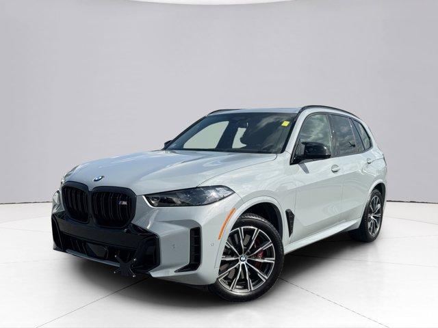 2025 BMW X5 M60i Vehicle Photo in LEOMINSTER, MA 01453-2952