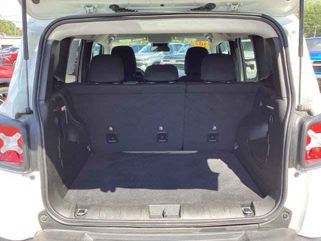 2023 Jeep Renegade Vehicle Photo in Gardner, MA 01440