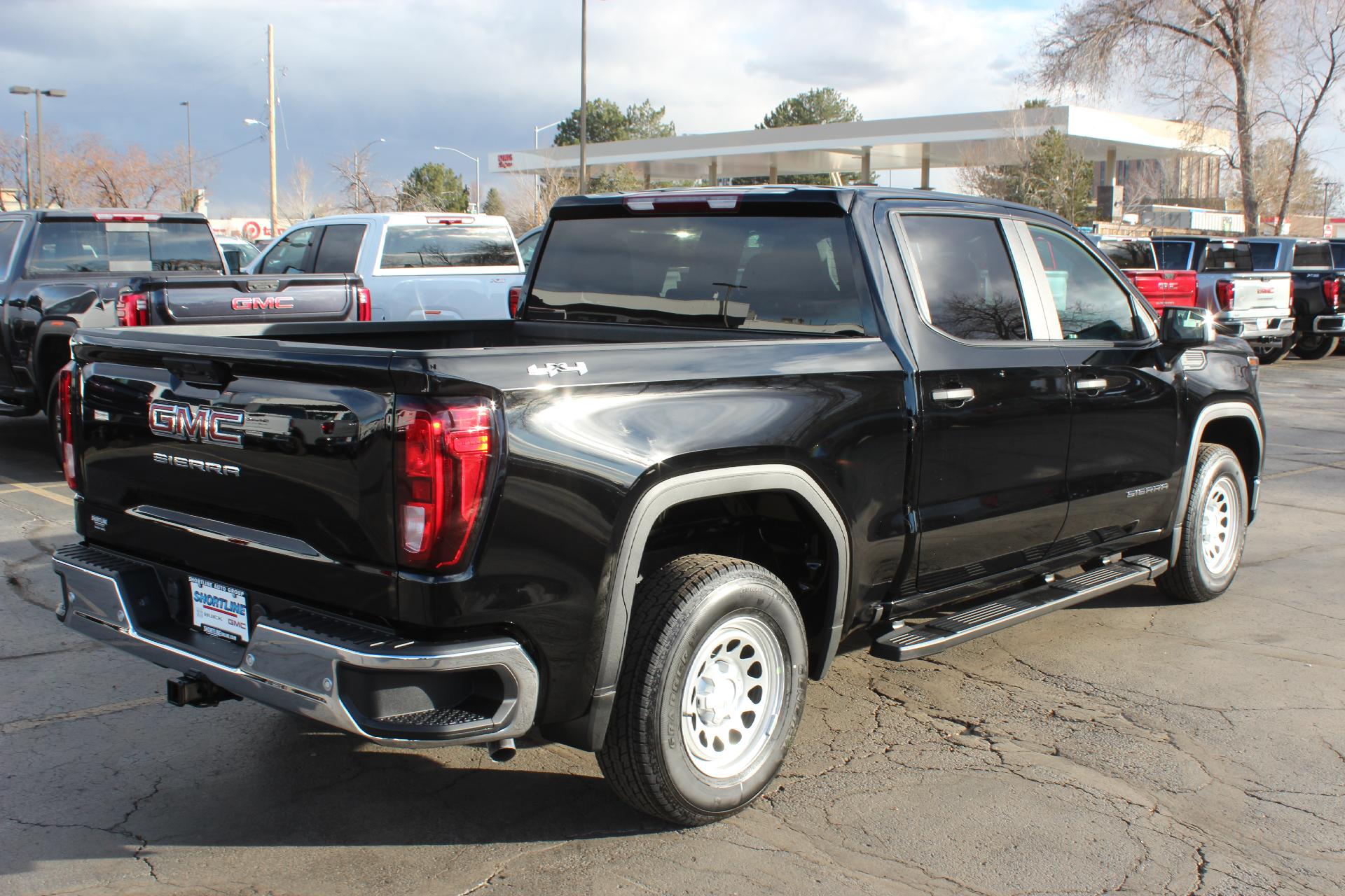 2025 GMC Sierra 1500 Vehicle Photo in AURORA, CO 80012-4011