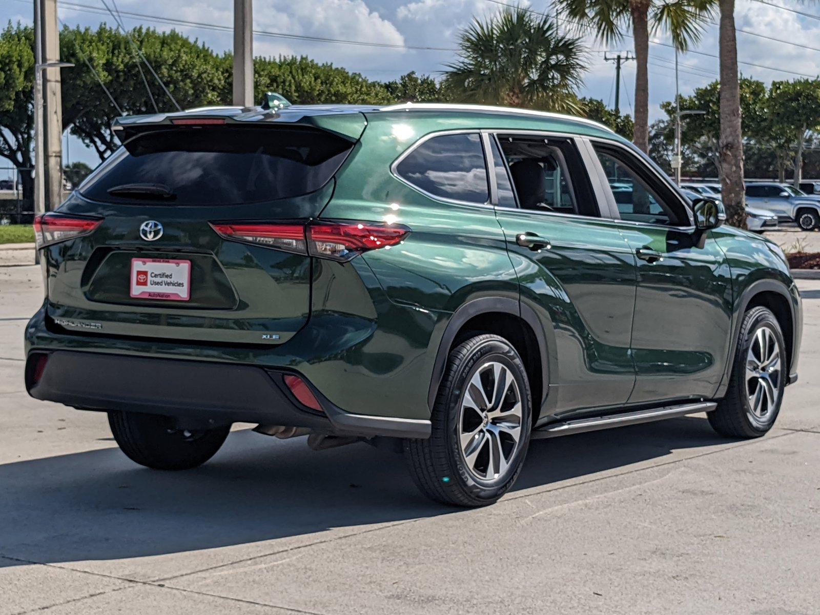 2023 Toyota Highlander Vehicle Photo in Davie, FL 33331