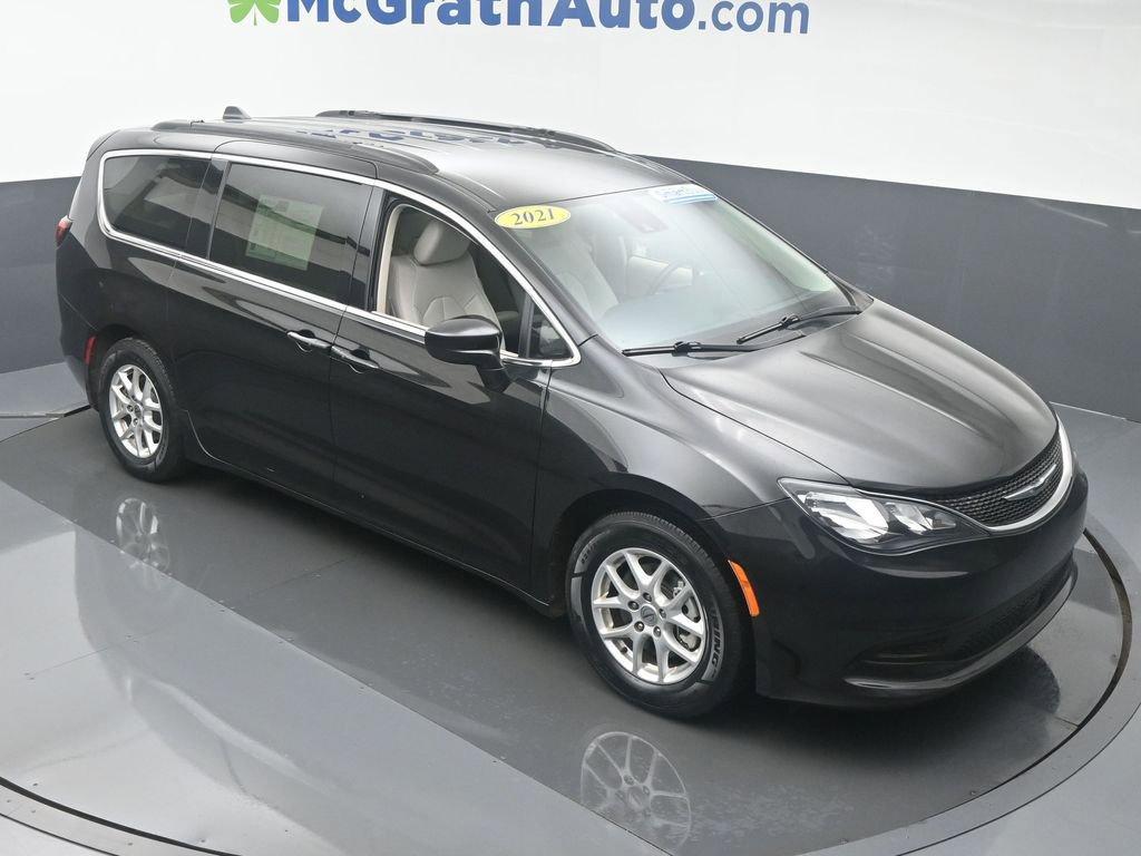 2021 Chrysler Voyager Vehicle Photo in Cedar Rapids, IA 52402