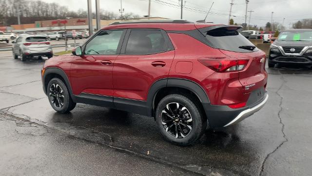 2022 Chevrolet Trailblazer Vehicle Photo in MOON TOWNSHIP, PA 15108-2571