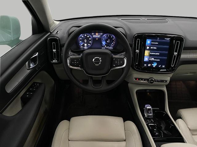 2022 Volvo XC40 Vehicle Photo in Appleton, WI 54913