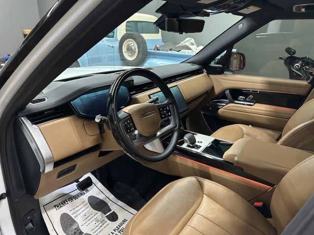 2025 Land Rover Range Rover Vehicle Photo in MEDINA, OH 44256-9631