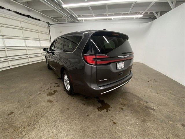 2023 Chrysler Pacifica Vehicle Photo in PORTLAND, OR 97225-3518