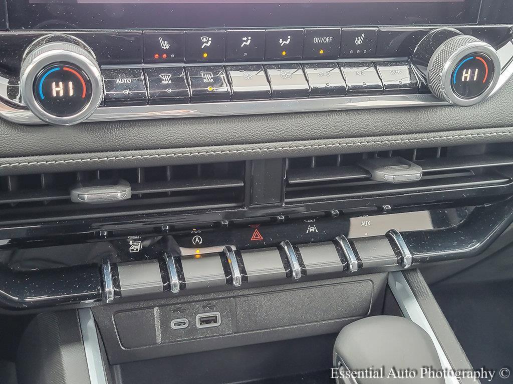 2024 Chevrolet Colorado Vehicle Photo in AURORA, IL 60503-9326