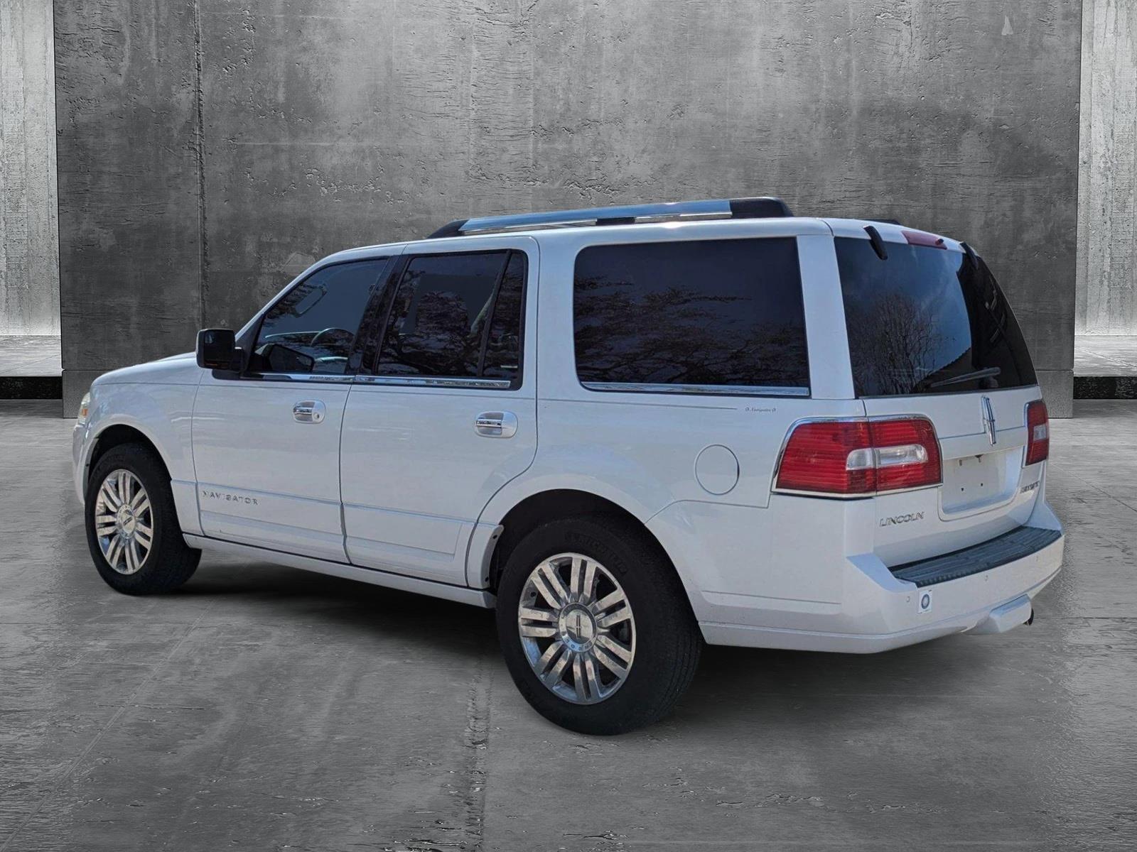 2012 Lincoln Navigator Vehicle Photo in Clearwater, FL 33765