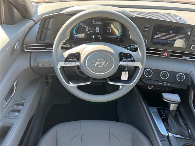 2025 Hyundai ELANTRA Vehicle Photo in Shiloh, IL 62269