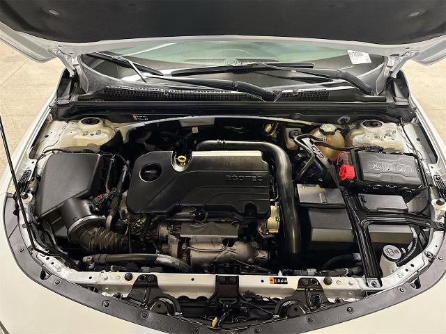 2022 Chevrolet Malibu Vehicle Photo in EVERETT, WA 98203-5662