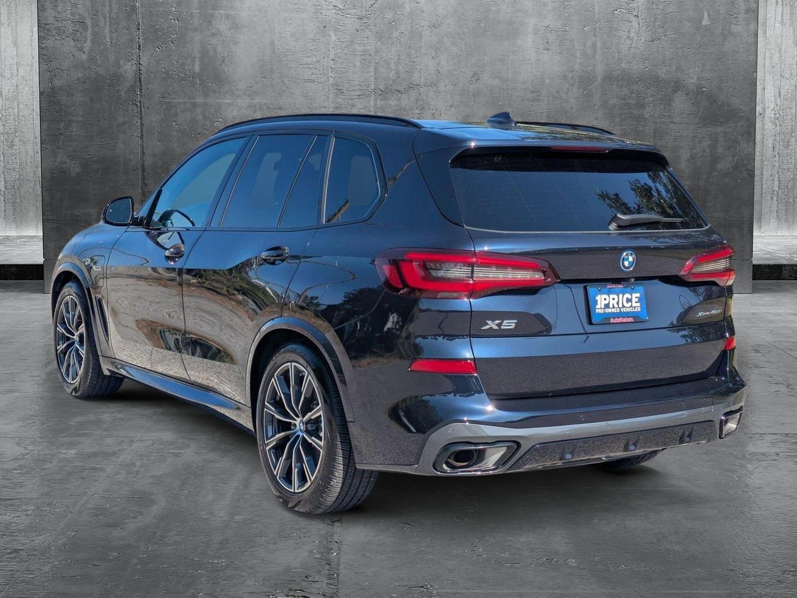 2023 BMW X5 xDrive45e Vehicle Photo in Sarasota, FL 34231