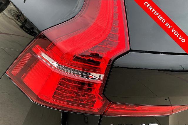 2022 Volvo XC60 Vehicle Photo in Grapevine, TX 76051
