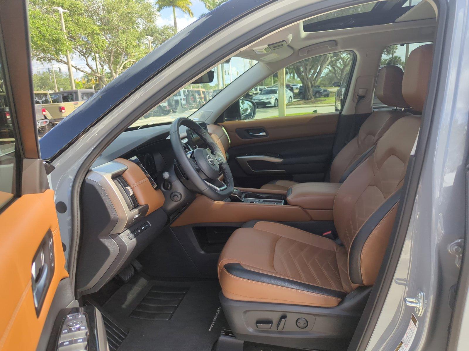 2024 Nissan Pathfinder Vehicle Photo in Pembroke Pines, FL 33027