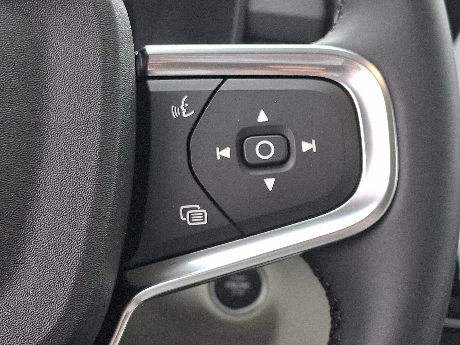 2025 Volvo XC40 Vehicle Photo in Trevose, PA 19053