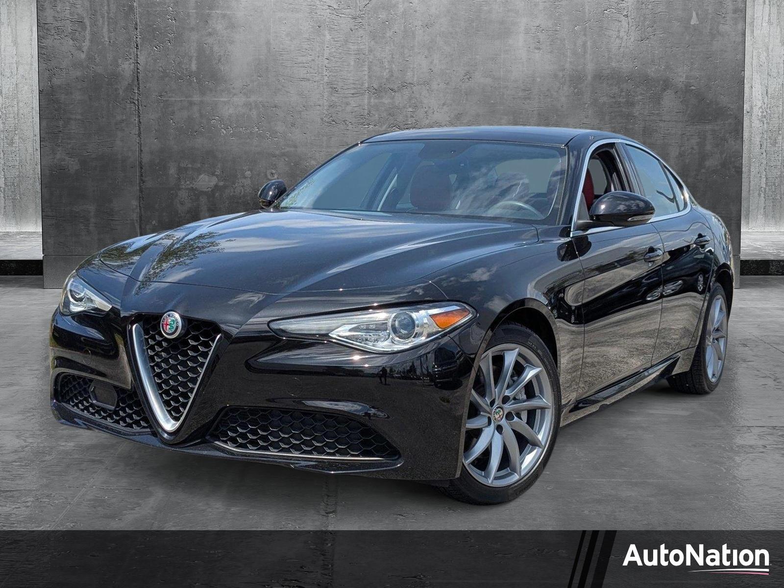 2019 Alfa Romeo Giulia Vehicle Photo in Miami, FL 33015