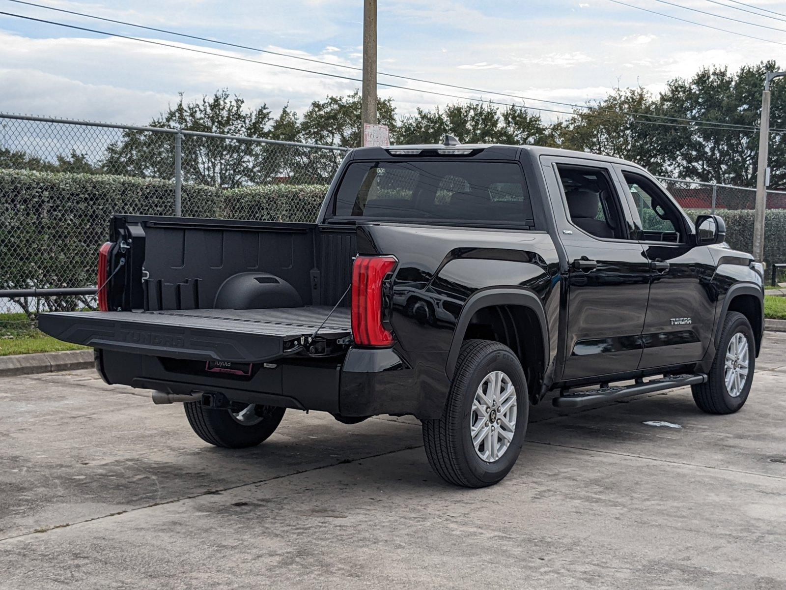 2025 Toyota Tundra 4WD Vehicle Photo in Davie, FL 33331