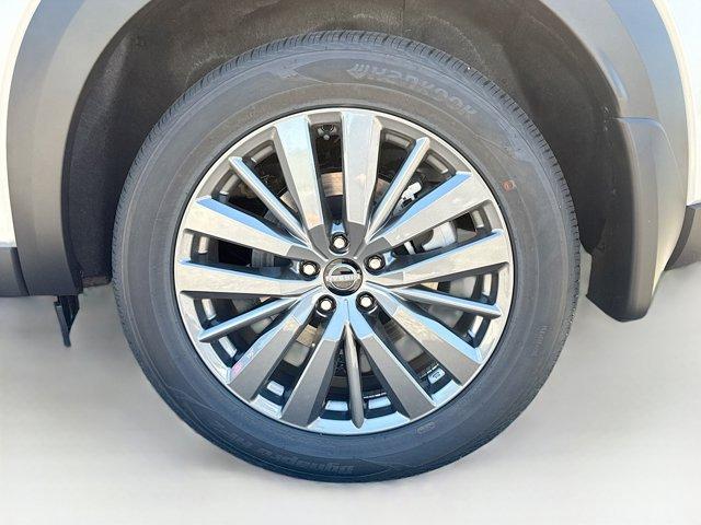 2025 Nissan Pathfinder Vehicle Photo in Flemington, NJ 08822