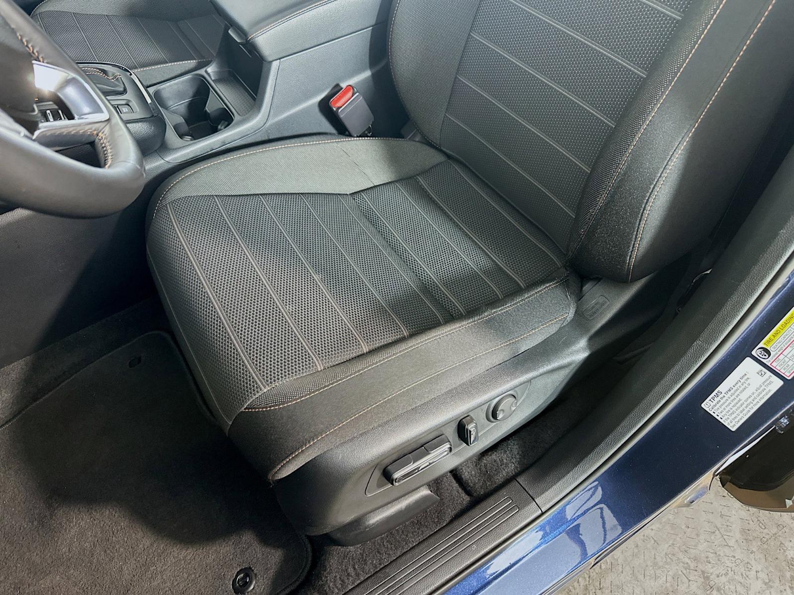 2025 Honda CR-V Hybrid Vehicle Photo in Langhorne, PA 19047