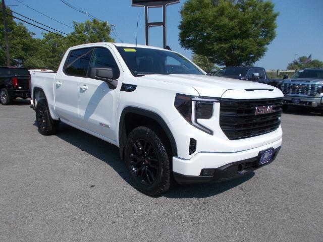 2025 GMC Sierra 1500 Vehicle Photo in LOWELL, MA 01852-4336
