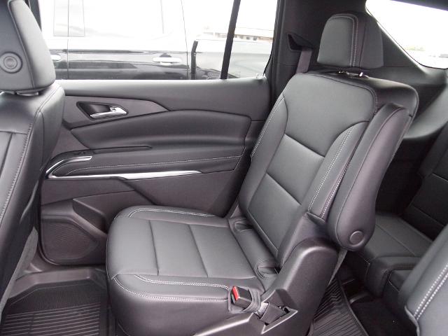 2025 Chevrolet Traverse Vehicle Photo in MADISON, IN 47250-1611