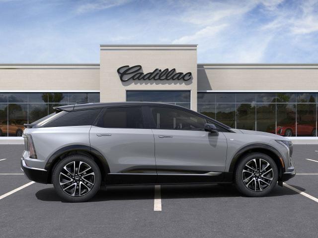 2025 Cadillac OPTIQ Vehicle Photo in SMITHTOWN, NY 11787-5023