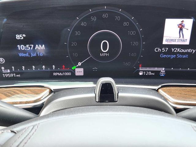 2024 Cadillac Escalade Vehicle Photo in DENTON, TX 76210-9321