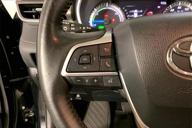 2023 Toyota Highlander Vehicle Photo in Lees Summit, MO 64086