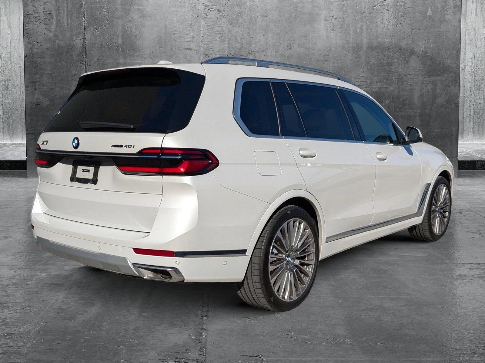 2024 BMW X7 xDrive40i Vehicle Photo in Pompano Beach, FL 33064