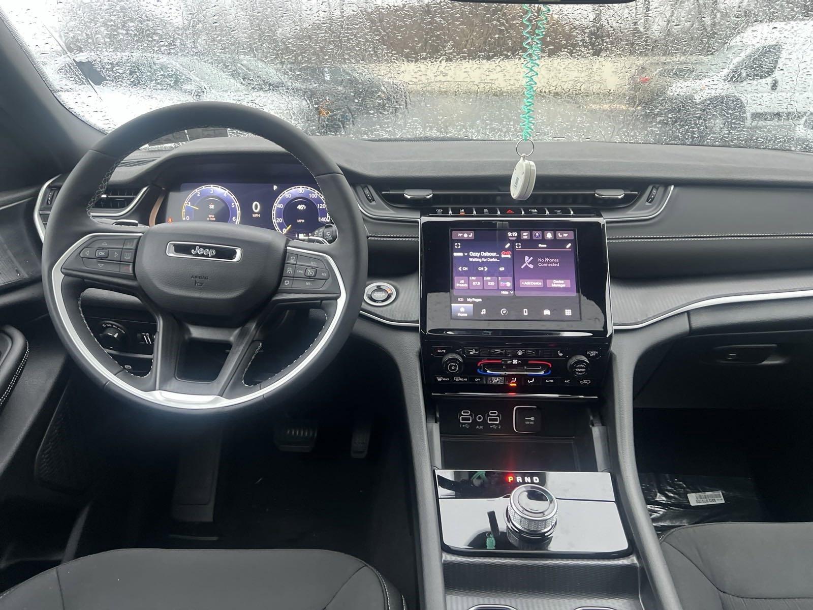 2025 Jeep Grand Cherokee L Vehicle Photo in Mechanicsburg, PA 17050-1707