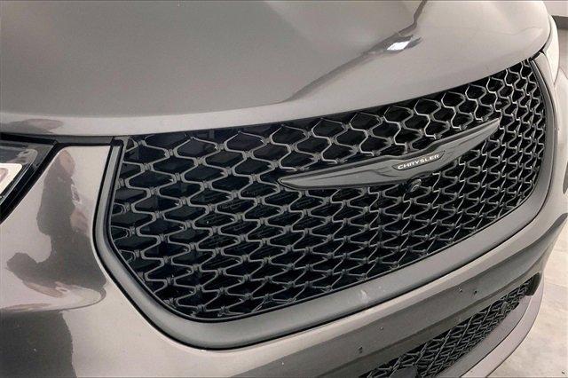 2022 Chrysler Pacifica Vehicle Photo in INDEPENDENCE, MO 64055-1314