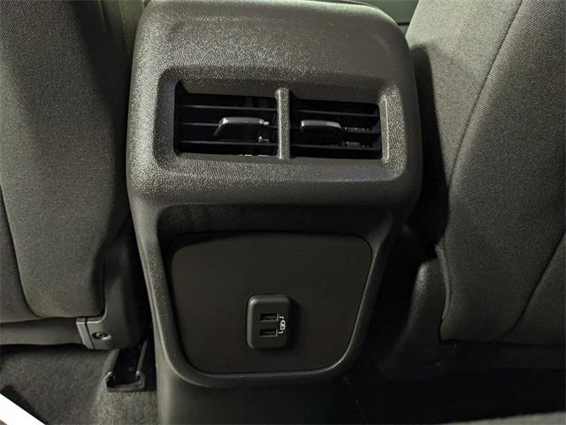 2024 Chevrolet Equinox Vehicle Photo in ENGLEWOOD, CO 80113-6708