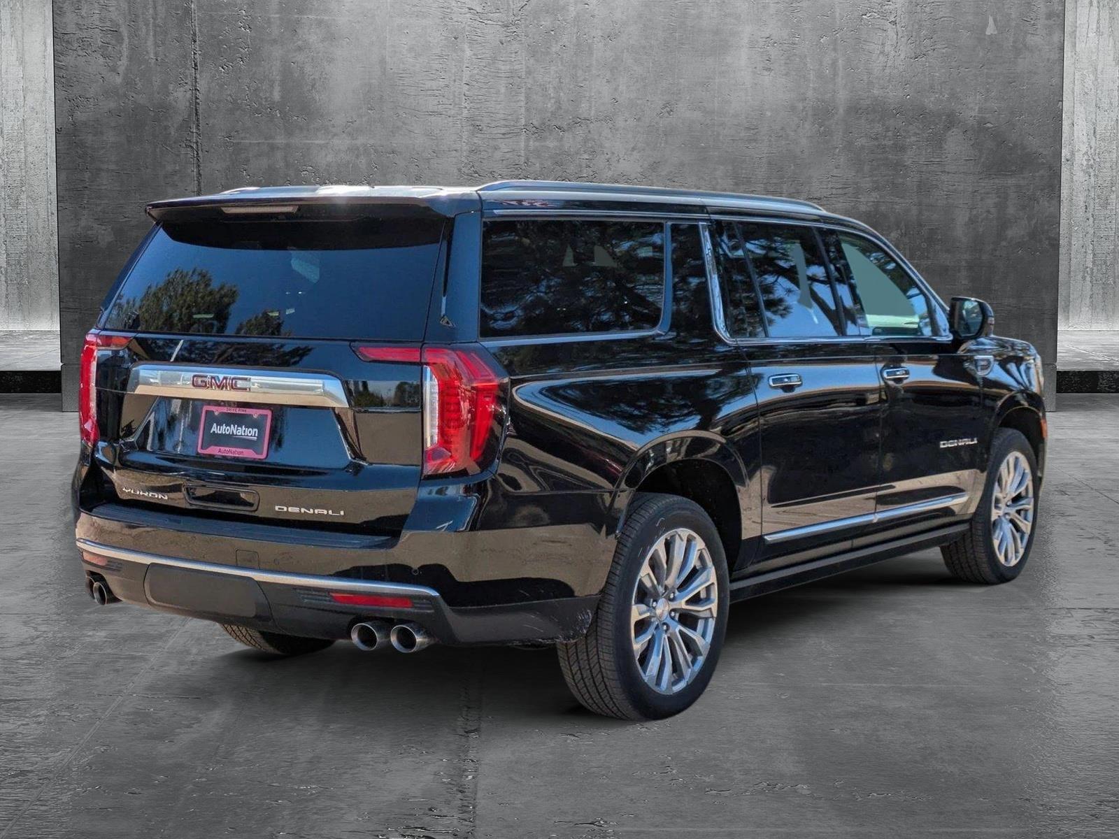 2024 GMC Yukon XL Vehicle Photo in GOLDEN, CO 80401-3850