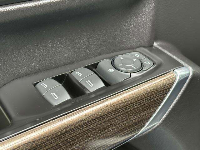 2019 Chevrolet Silverado 1500 Vehicle Photo in SAINT JAMES, NY 11780-3219