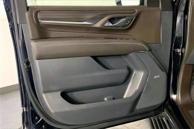 2024 GMC Yukon XL Vehicle Photo in KANSAS CITY, MO 64114-4502